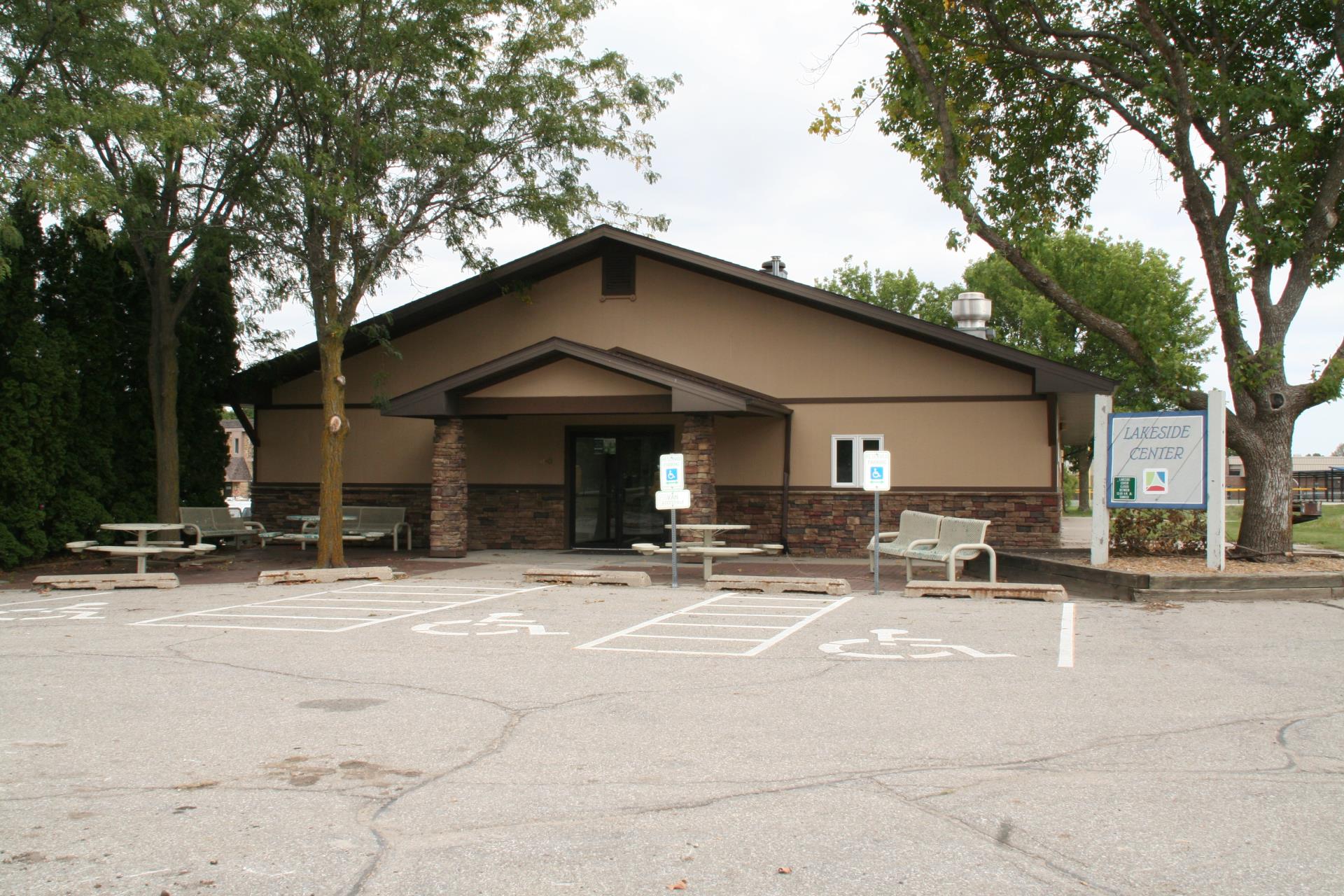 Lakeside Center Exterior